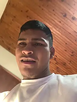 Emiliano_Reyes live sex cam