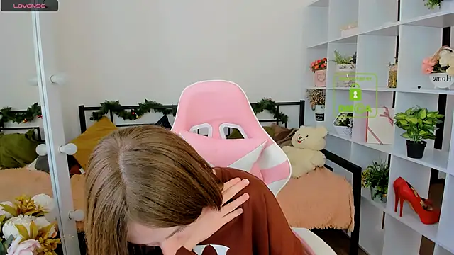 Elma_Lily's cam snapshot