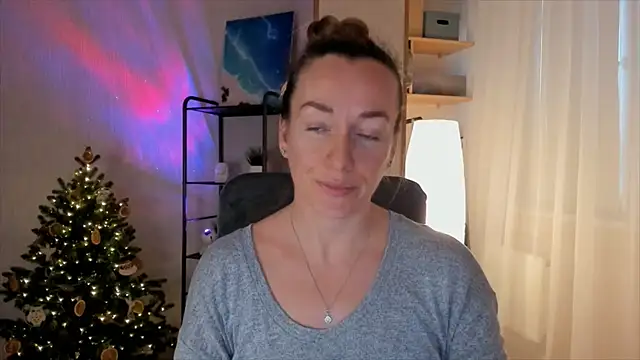 RebeccaMartinez live sex cam