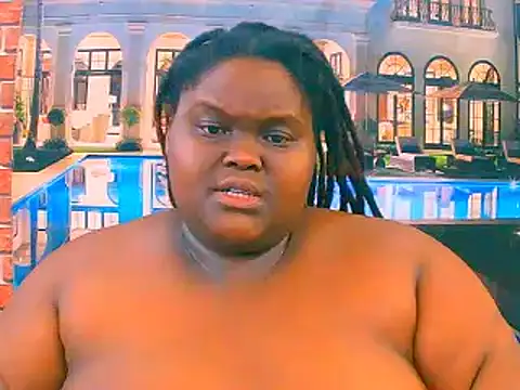 EbonyHotBuns's cam snapshot