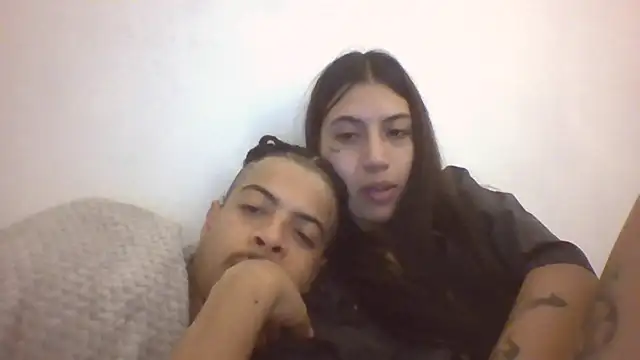 Sweett_pain live sex cam