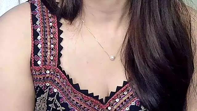 Naina_For_You live sex cam