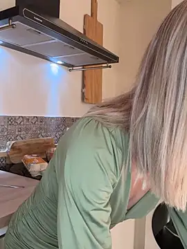 lola_tentatiion live sex cam