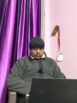 Dick_6inches_Delhi live sex cam