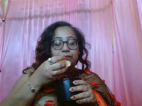 MISTI_KOLK's cam snapshot