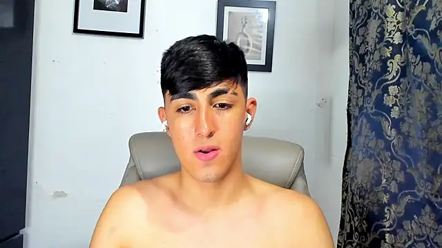 babymaik live sex cam