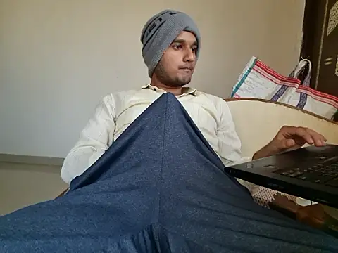 young-hairy-jon's cam snapshot