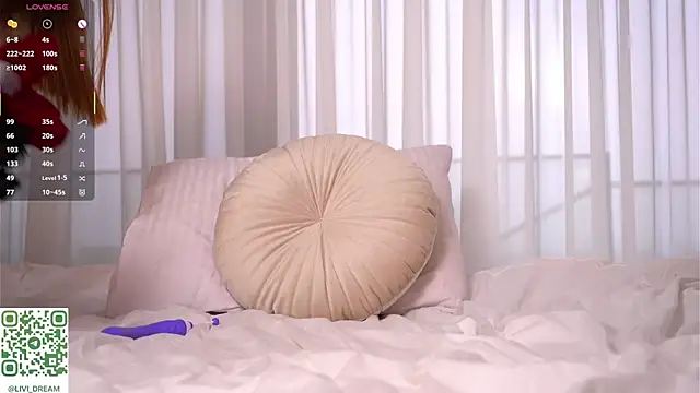 VernitaFiscalini's cam snapshot