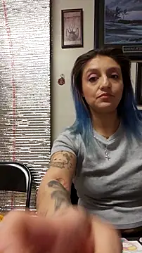 HELLOSKLA's cam snapshot