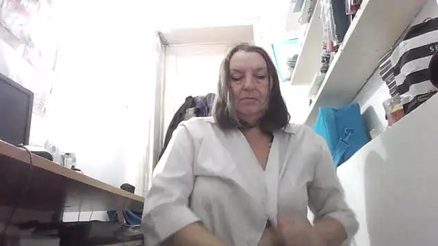 AnnaLive570's cam snapshot