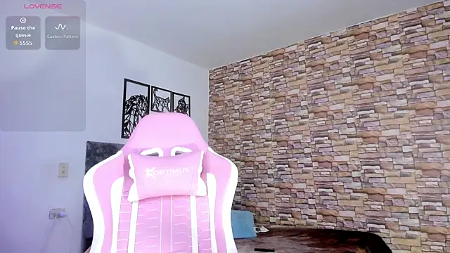 Luisa_Red's cam snapshot