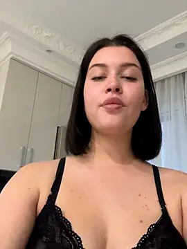 KikiWatson live sex cam