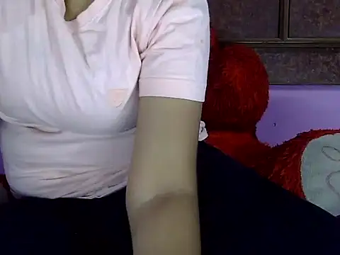 priya_patel's cam snapshot