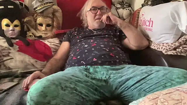 EroticVenetian live sex cam