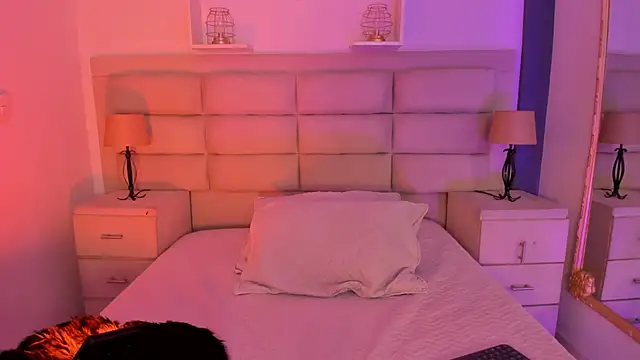 VictoriaMonroee_ live sex cam