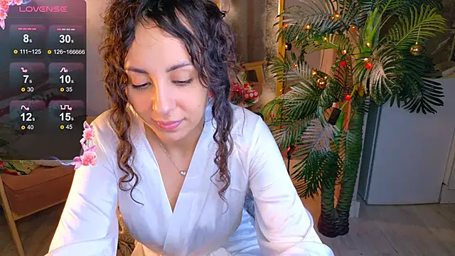 curly_jade's cam snapshot