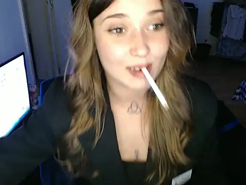 AlienforTwenty's cam snapshot