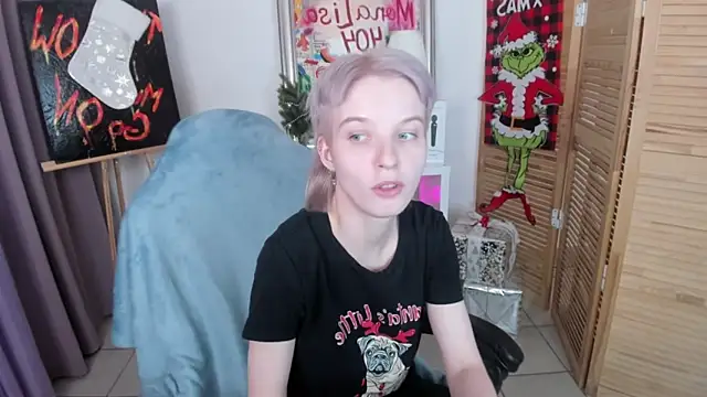 Madelaineses's cam snapshot