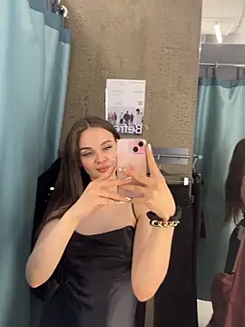 KristiRich live sex cam