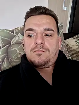 Huge_cock22cm's cam snapshot