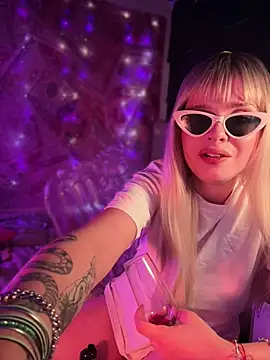 LoganPeny's cam snapshot