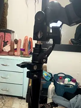 Lili__taylor live sex cam