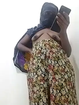 chocolate-puss live sex cam