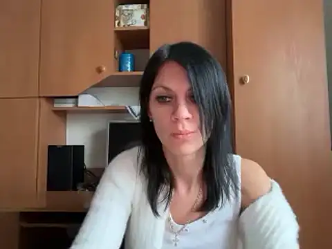 InjaAtHome's cam snapshot