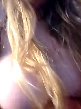 BellaMonella88's cam snapshot