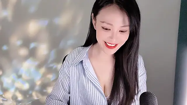 Amy-Miao-Miao-36C-171's cam snapshot