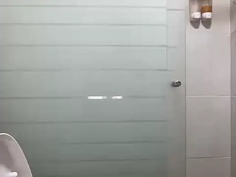 littlelatinhunter live sex cam