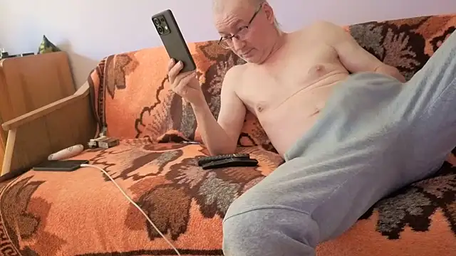 loverboyxxx69 live sex cam