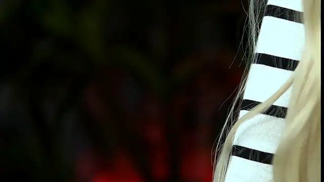 Emily_Voss's cam snapshot