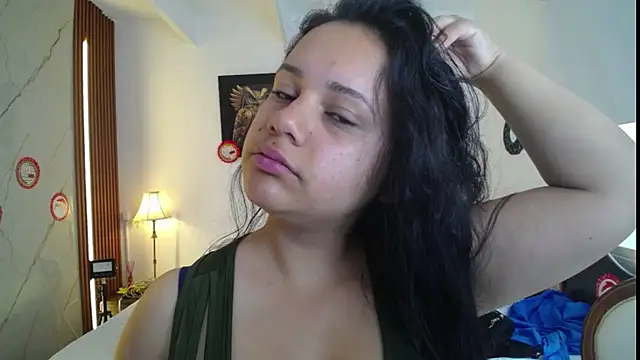 _Miaaleon live sex cam