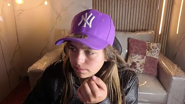 Kitten_Cam's cam snapshot