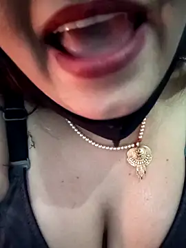 Taniya-2025's cam snapshot