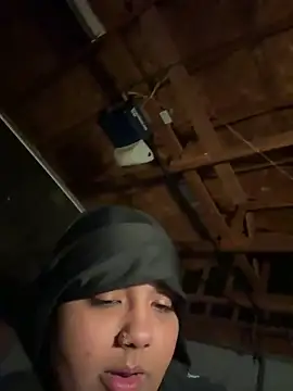 1n0nlythroat's cam snapshot