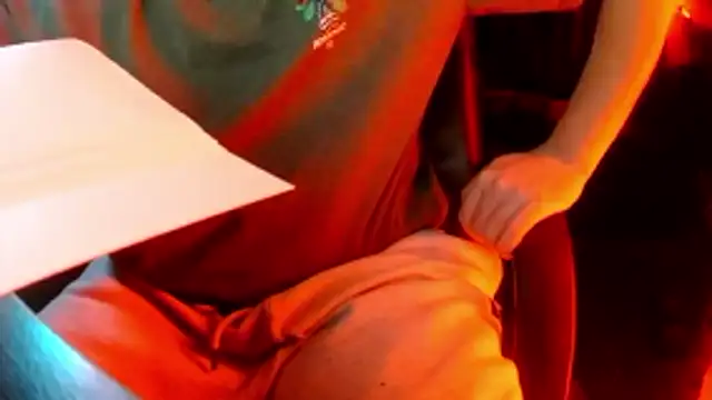 Bowerboi's cam snapshot