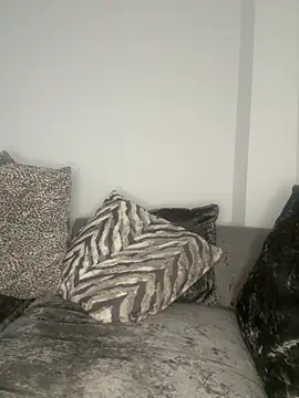 BootyQueenApril's cam snapshot