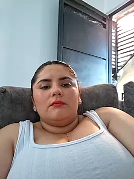 girl_redhead_bigtits's cam snapshot