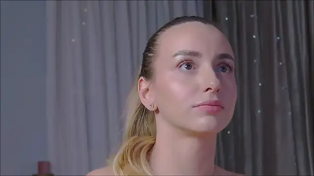 AlexisWhit's cam snapshot