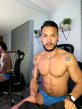 ARON_TAYLER01 live sex cam