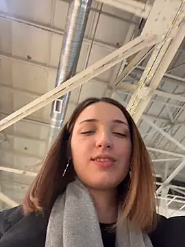 DollyTall's cam snapshot