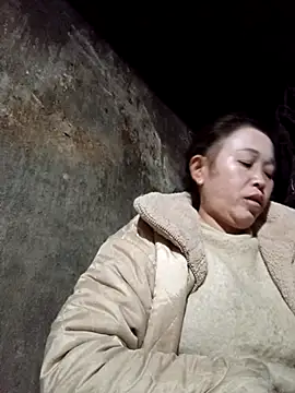 dakota-kis's cam snapshot