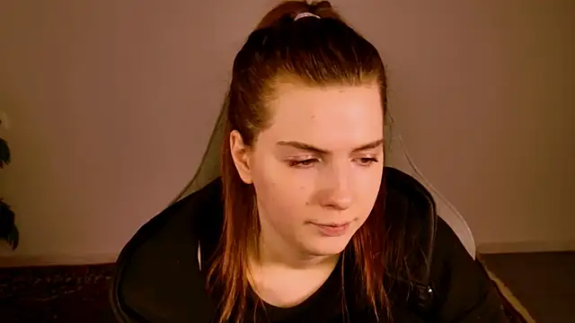 AliceCUNTach's cam snapshot