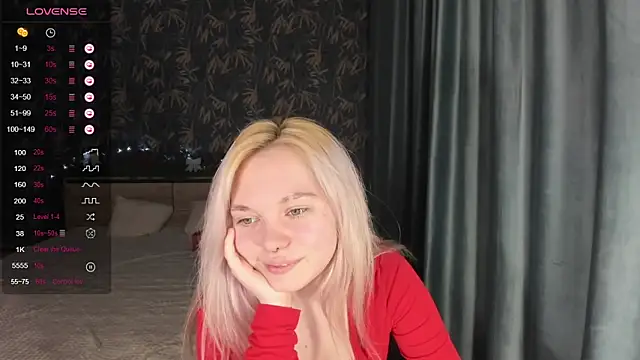 AnnAdison's cam snapshot