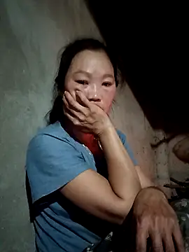 blonde_blg live sex cam