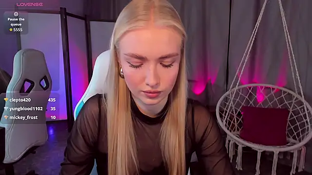 TessaGrays's cam snapshot