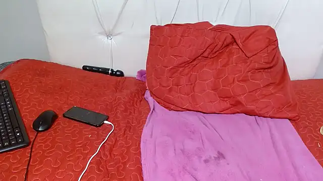 AuntyBigMadam87's cam snapshot