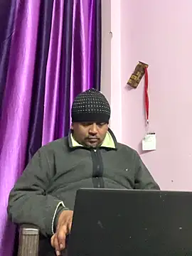 Dick_6inches_Delhi live sex cam